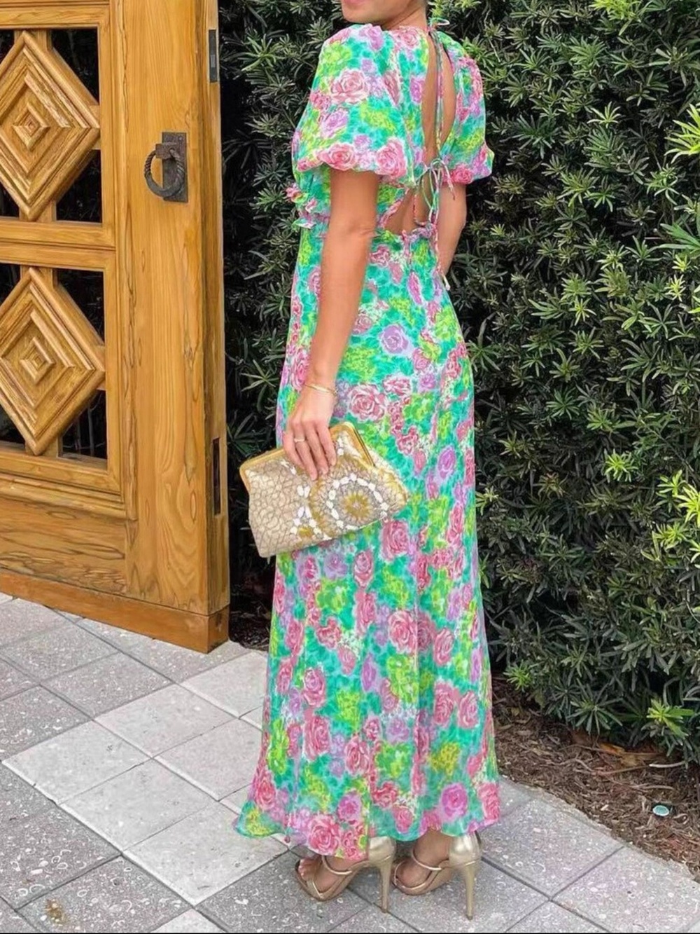 Floral Print V-Neck Puff Sleeve Midi Dress - Picture 2 of 4